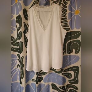 Chic White Lace Women's Tank Top